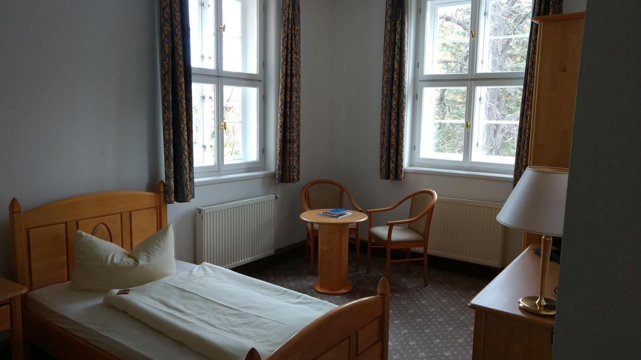 Lindenhof / Gastehaus An Der Teufelsmauer 호텔 탈레 외부 사진